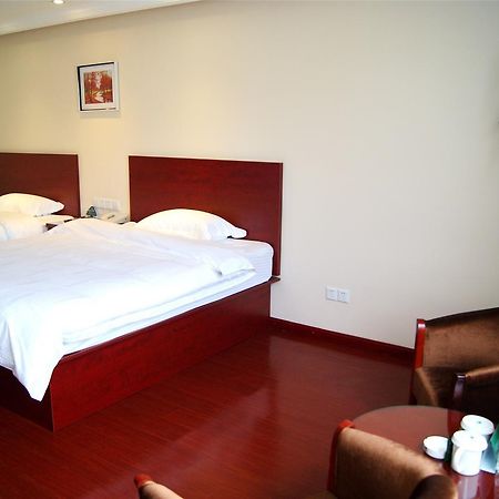 טאי יואן Greentree Inn High Tech Changzhi Road Subway Station Business Hotel מראה חיצוני תמונה