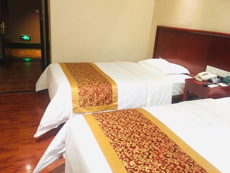 טאי יואן Greentree Inn High Tech Changzhi Road Subway Station Business Hotel מראה חיצוני תמונה
